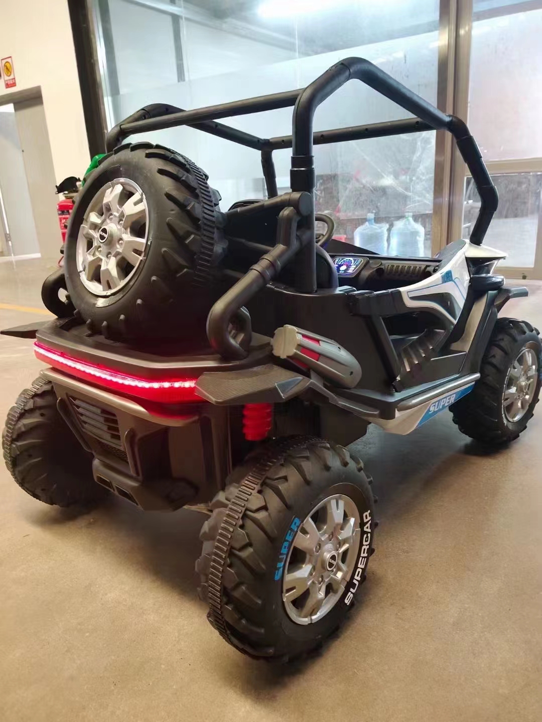 Remote Control 12V*2 540*4 Battery Powered Ride On Electric Car for Kids Unisex