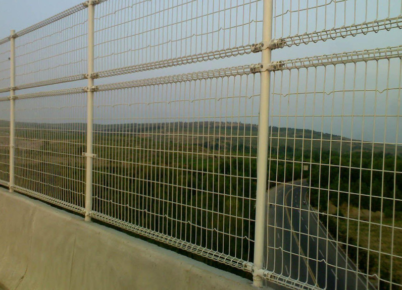 BRC roll top double loops wire mesh fence1100mm x 2500mm
