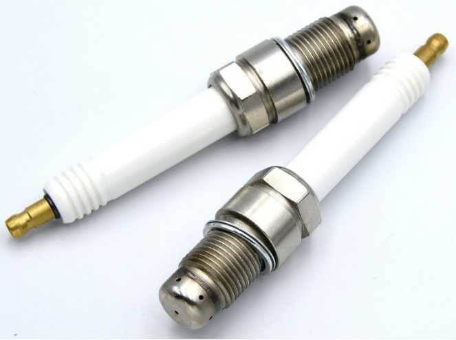High Quality Spark plug X52404500062 for MTU 16V4000L61 gas engine