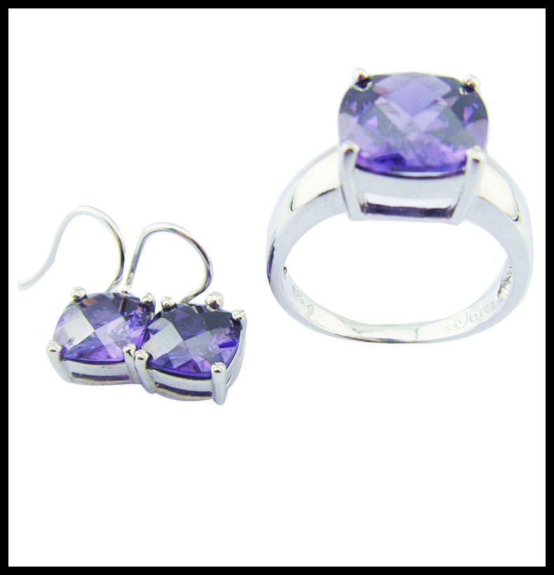 Rhodium Plated Sterling Silver Jewelry Set with Classic Style Detailing