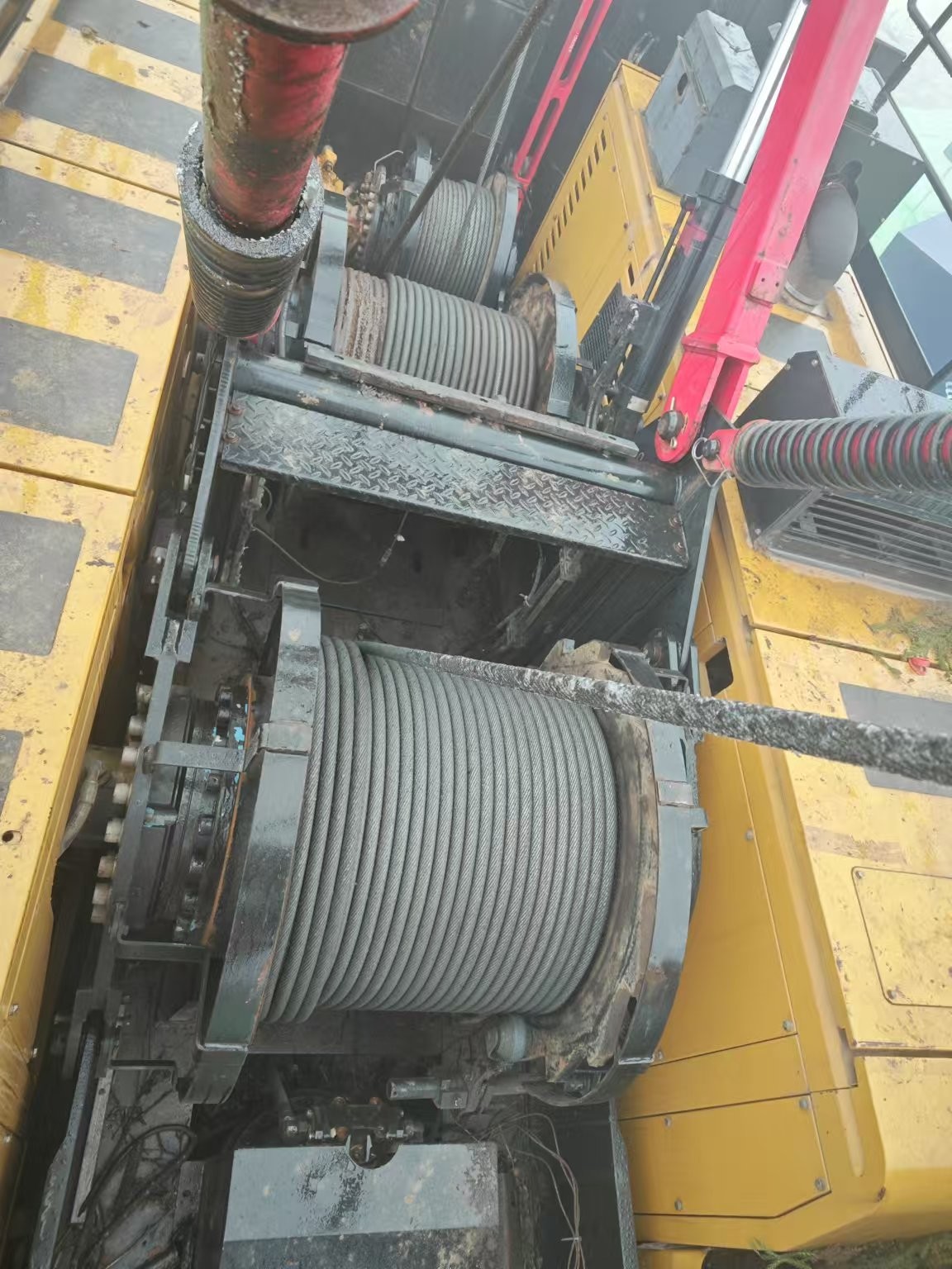 73m Maximum Lifting Height SCC900A Crawler Crane for Green Foundation Construction and Lifting Needs
