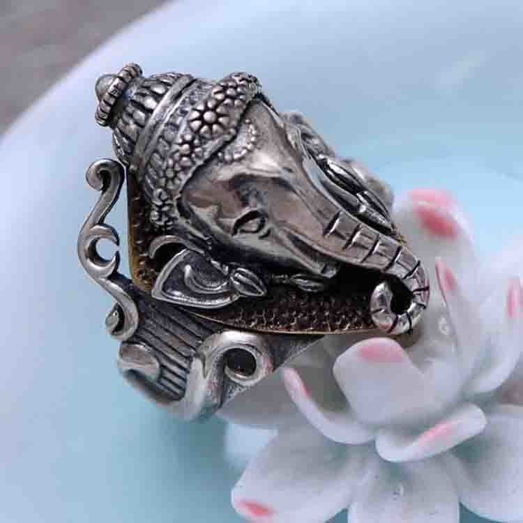Retro Elephant Style Thai Sterling Silver Men Ring (056250)