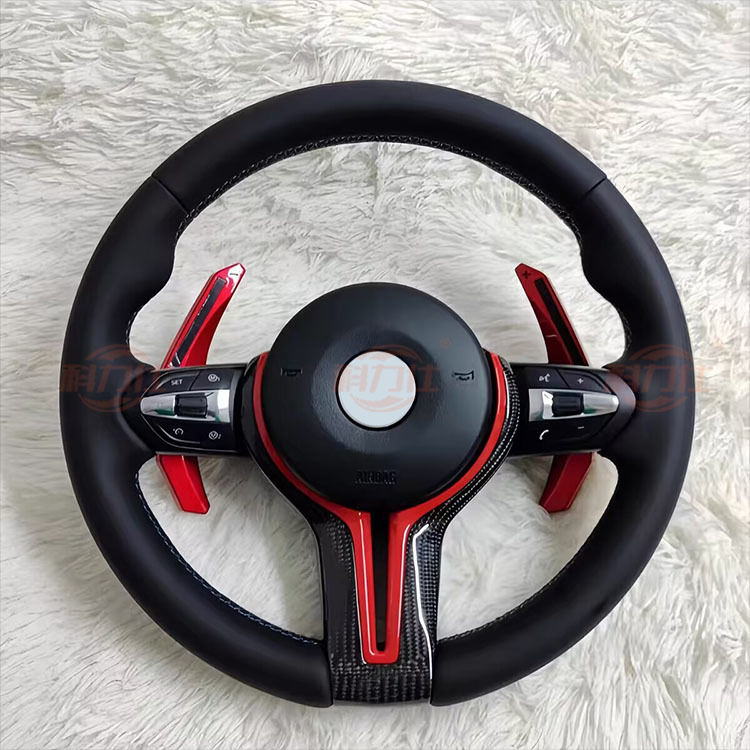 Modification of B-M-W series peachwood leather carbon fiber steering wheel