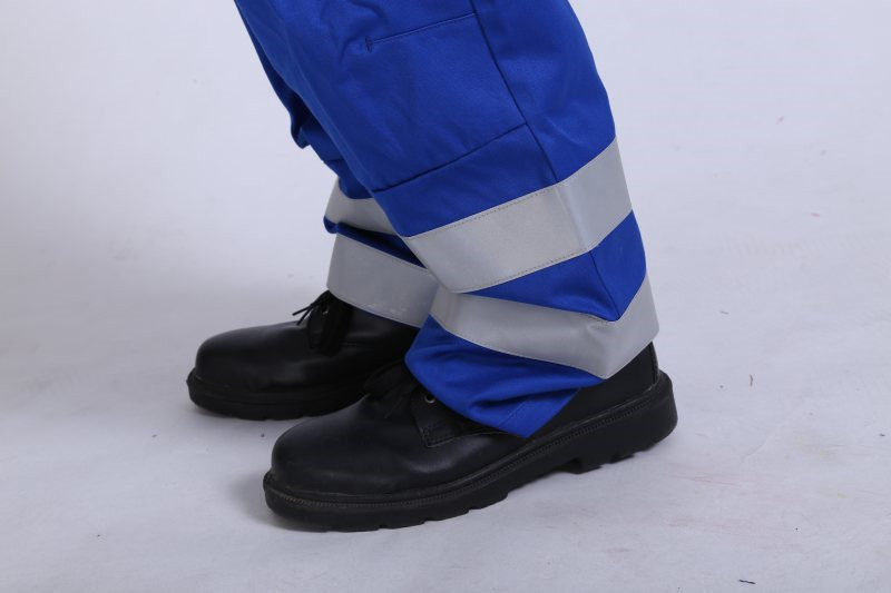 Anti- Liquid Chemical Protective Clothing , FR Chemical Resistant Coveralls