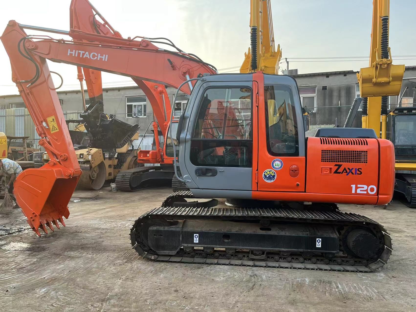 12ton Used Crawler Excavator Hitachi Japan 100% Original Diesel Engine Long Lasting