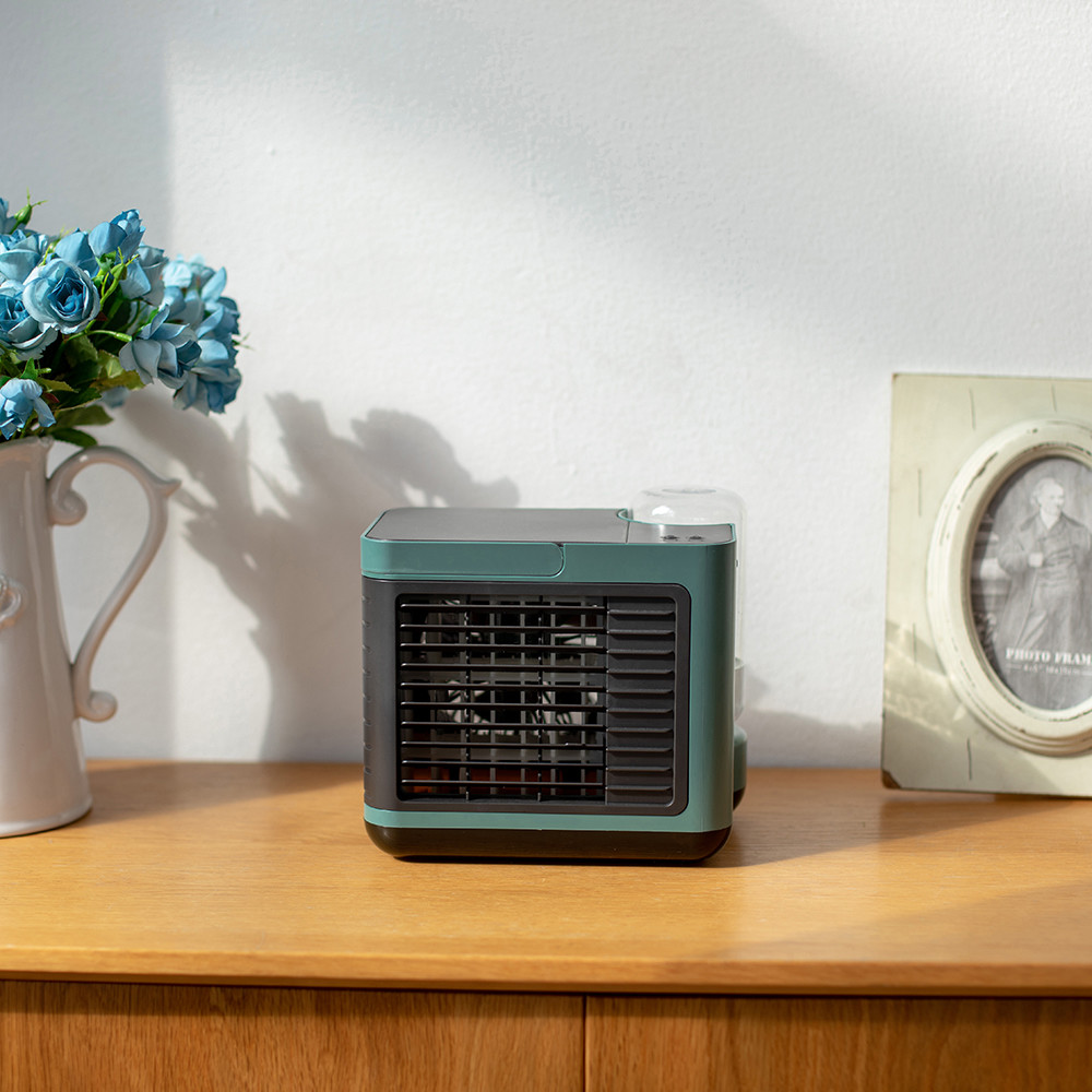 Desk Cooling Mist Fan With LED Light Sprays 3 Wind Speeds Modes For Office Home