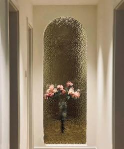 Wholesale Hallway Living Room Partition Glass Decoration Glass Divider For Living Room from china suppliers