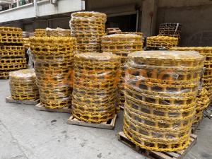 Wholesale Komatsu Excavator Undercarriage Parts HRC52 Caterpillar Track Link from china suppliers