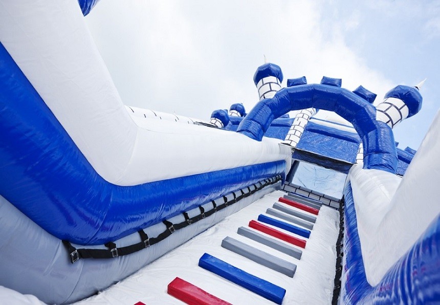 Blue Castle Large Comelot Jump And Slide Inflatables With Climbing Wall