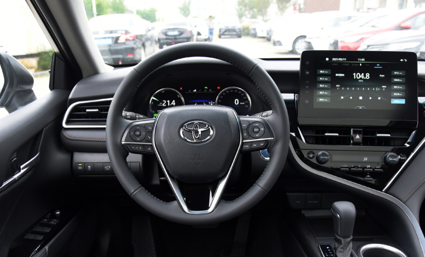 Toyota Camry 2021 Dual Engine 2.5HG Deluxe Edition Medium Car Hybrid Car New