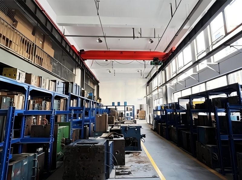 Precision tooling center with mold library