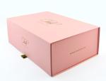 Gold Foiled Sturdy Magnetic Cardboard Box 2mm Thickness Pink Printed