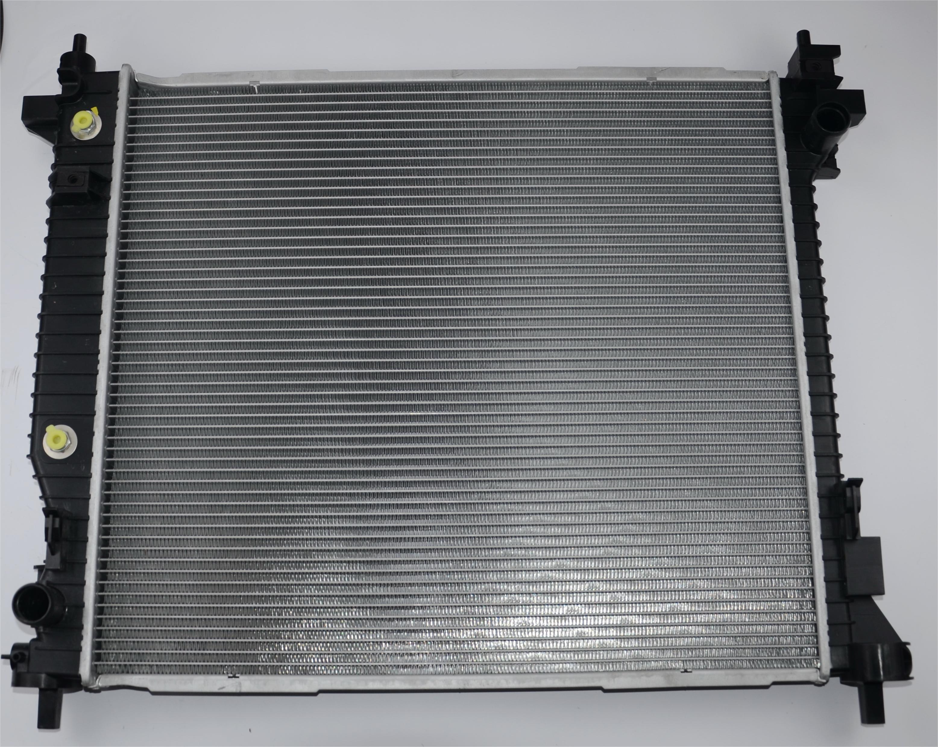 Customized Car Fitment Cadillac SRX 20926497 Aluminum Radiator with Plastic Water Tank