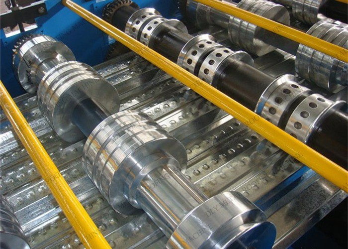 PLC Floor Deck Roll Forming Machine 15000kg Corrugated Roll Forming Equipment
