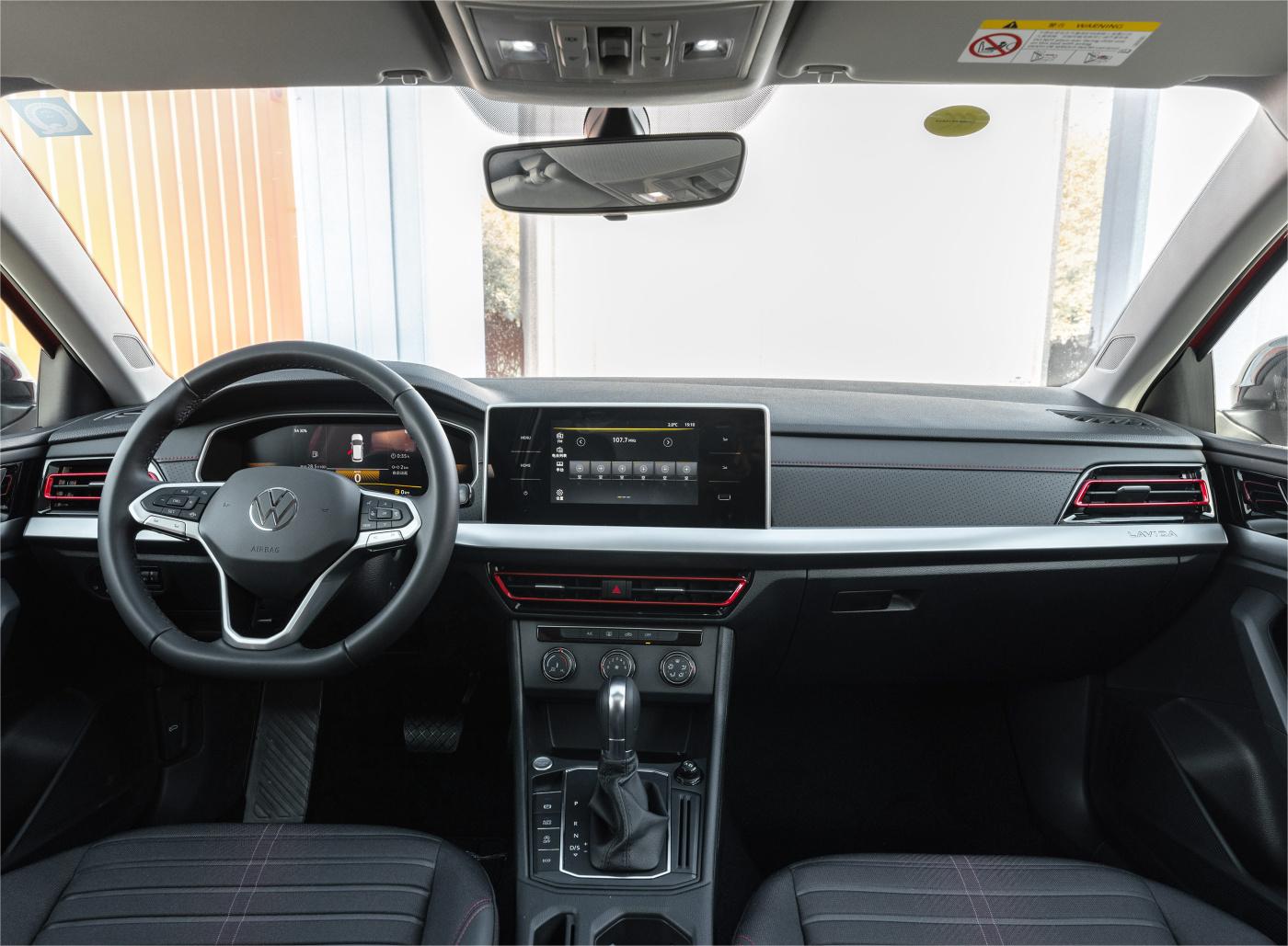 2023 Vw LAVIDA 1.4T 150Hp 4 Seats 5 Doors Petrol Cars Gasoline Vehicle with Electric Rear Window and One Key Lifting Made