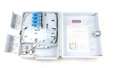 Ip 65 FTTH Distribution Box , PC + ABS Plastic Lock Type Wlan 8 Core Fiber Optic Splitter