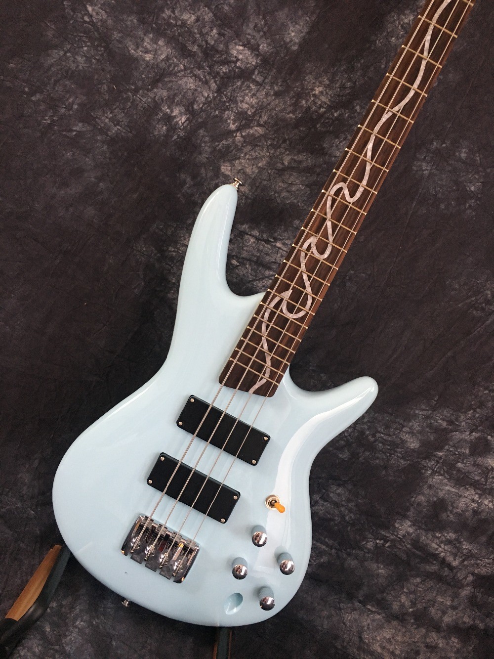 2017 New Arrival + Factory + 4 strings Ken Smith bass guitar 4 string Ken Smith electric bass with gold hardware Free Sh