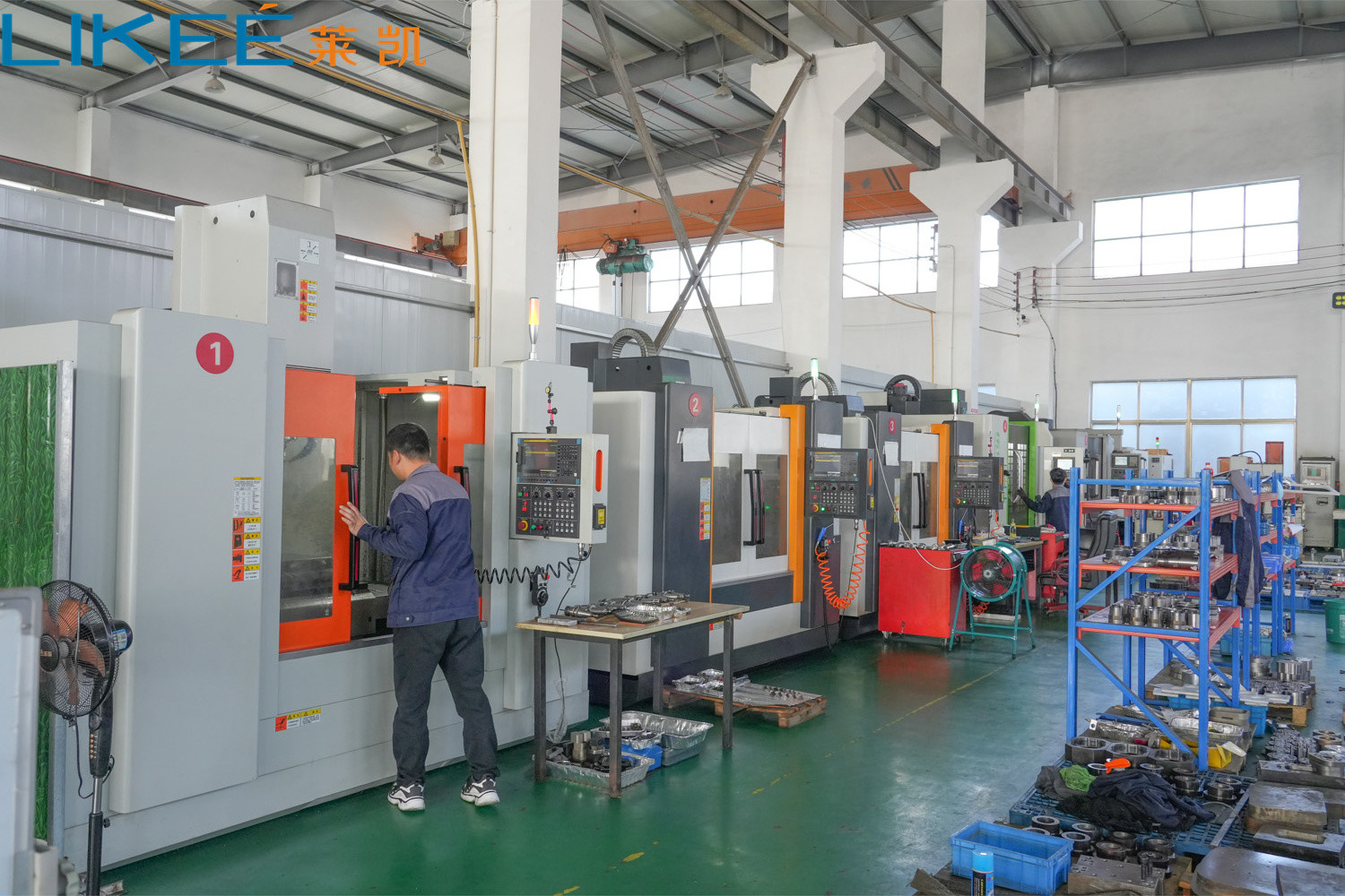 High Speed Automatic Aluminum Foil Tray Making Machine LK-T130 With Long Life