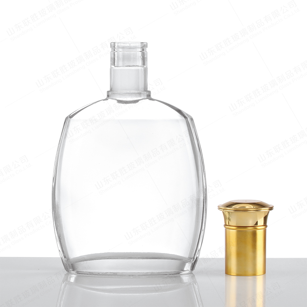 Transparent Glass Tequila Bottle with Gold Lids Large Size and Base Material Glass