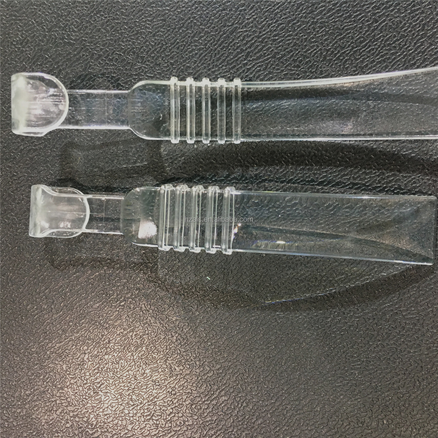 Manual Power Source Cheek Retractors for Autoclavable Dental Lip Cheek Retraction Class I Instrument Classification