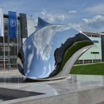 Mirror Polished Stainless Steel Polishing Sculpture-A Pulsing Heart