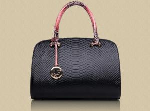Wholesale 2016 new European and American fashion handbags serpentine Messenger bright skin handbag luxury handbag from china suppliers