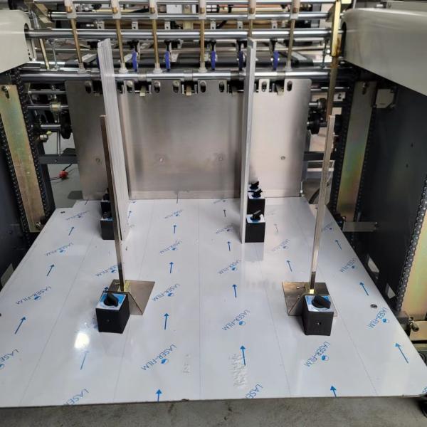 Sheet Fed Paper Feeding And Gluing Machine Automatic Grade Paper Forming Machine