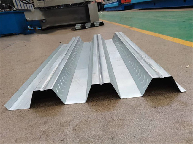 Color Steel Floor Decking Roll Forming Machine 0.8-1.5mm Thickness