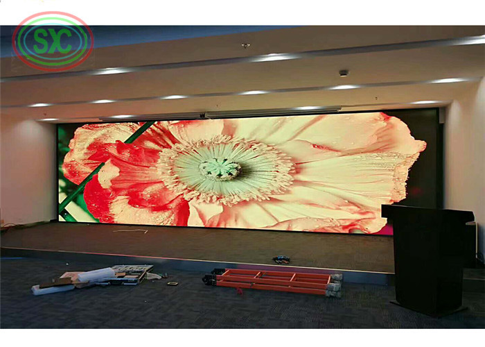 Indoor Full Color LED Display P4 HD Curved Video Wall 62500/m2 RGB 3 in 1 24 Months Customized Design and Competitive