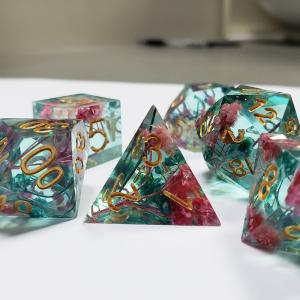 Wholesale Dried flowers Resin Boarding Dice Set Dragon and Dungeon from china suppliers