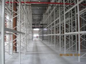 Wholesale sturdy 2000KG Q235 Selective Commercial RMI Pallet Rack Shelving from china suppliers