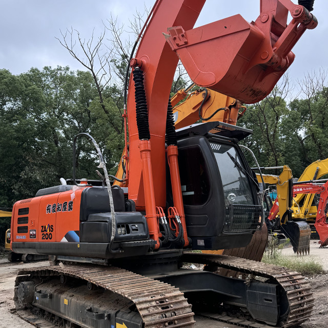 20Ton Japan Brand Excavator Hitachi ZX200 Used Excavator For Hitachi Construction Equipment
