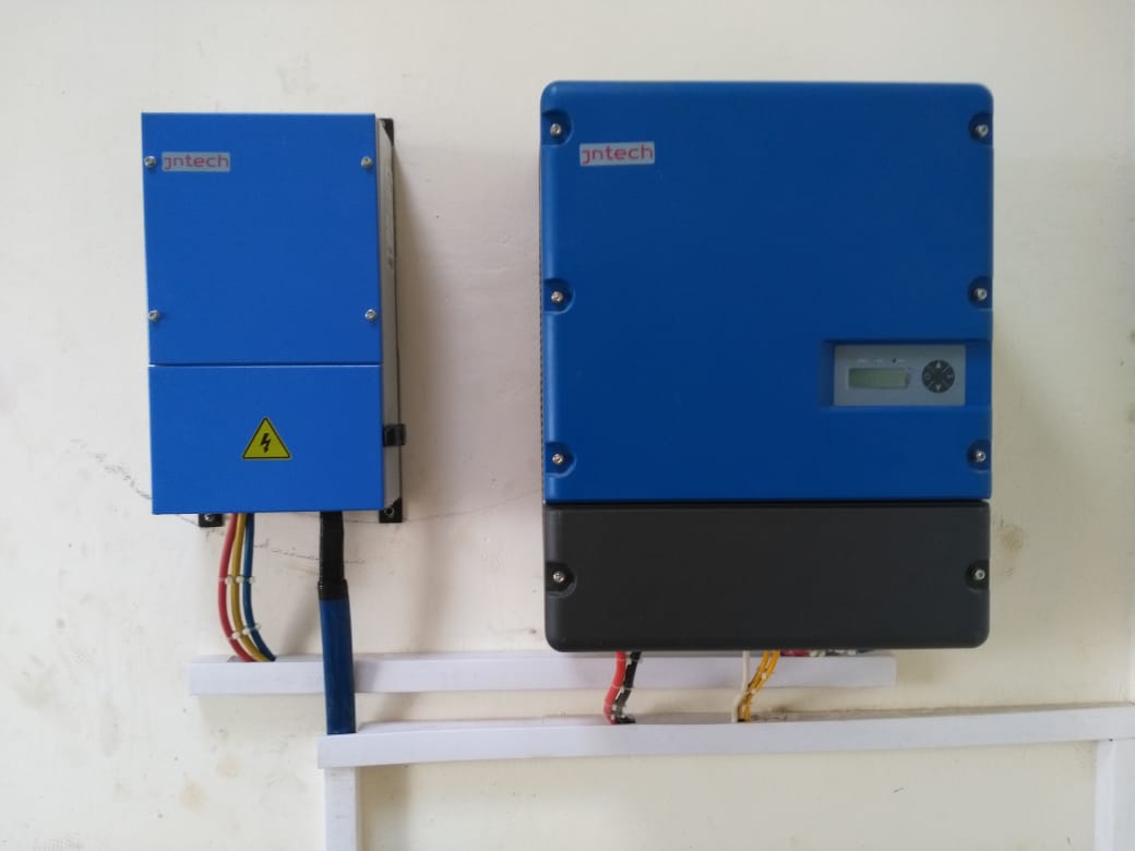22kW 3 Phase Solar Energy Inverter , Mppt Solar Inverter Dc To Ac 3 Years Warranty