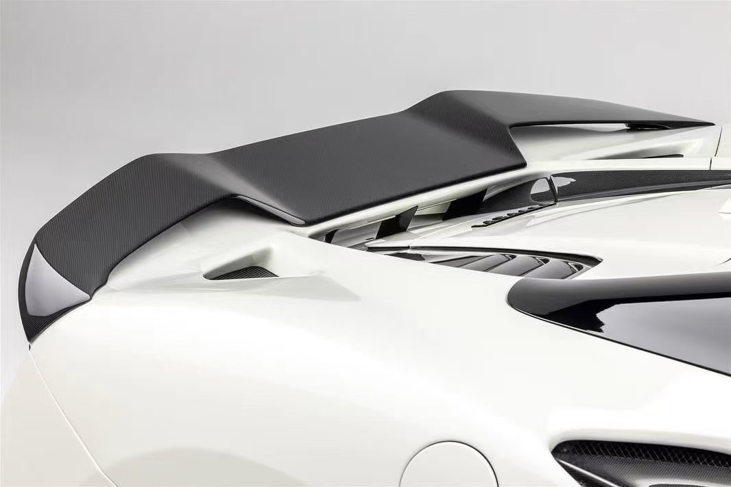 F8 Ferrari Carbon Car Body Kit VOS Style PP Carbon Fiber Lip Spoiler Hood Body Kit