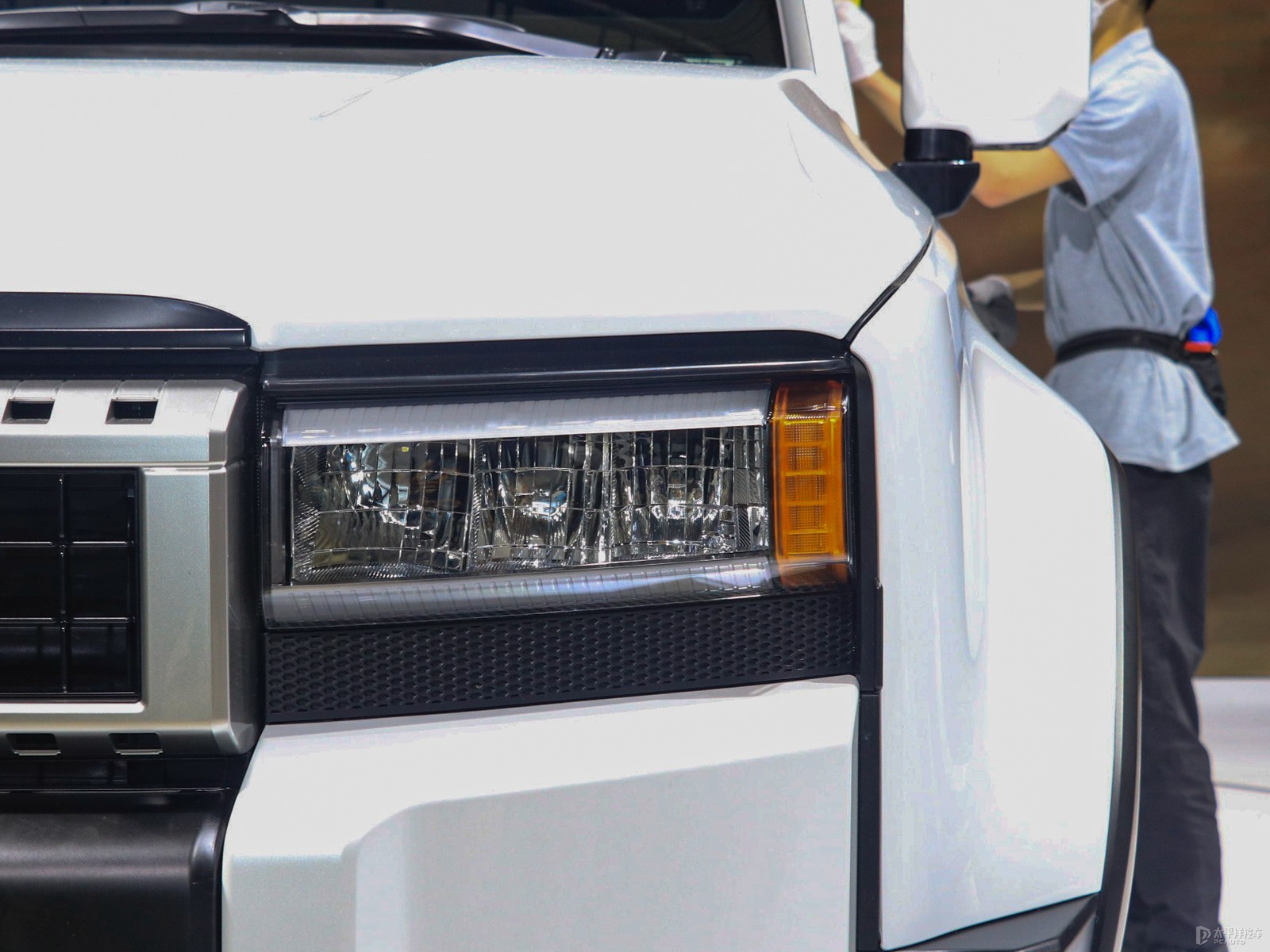 2024 To-yota Land Cru-iser Prado 4WD Japan Car V6 2.4T 3.0T Engine Leather Seats Left Strong Person Radar Front 6 Rear 6