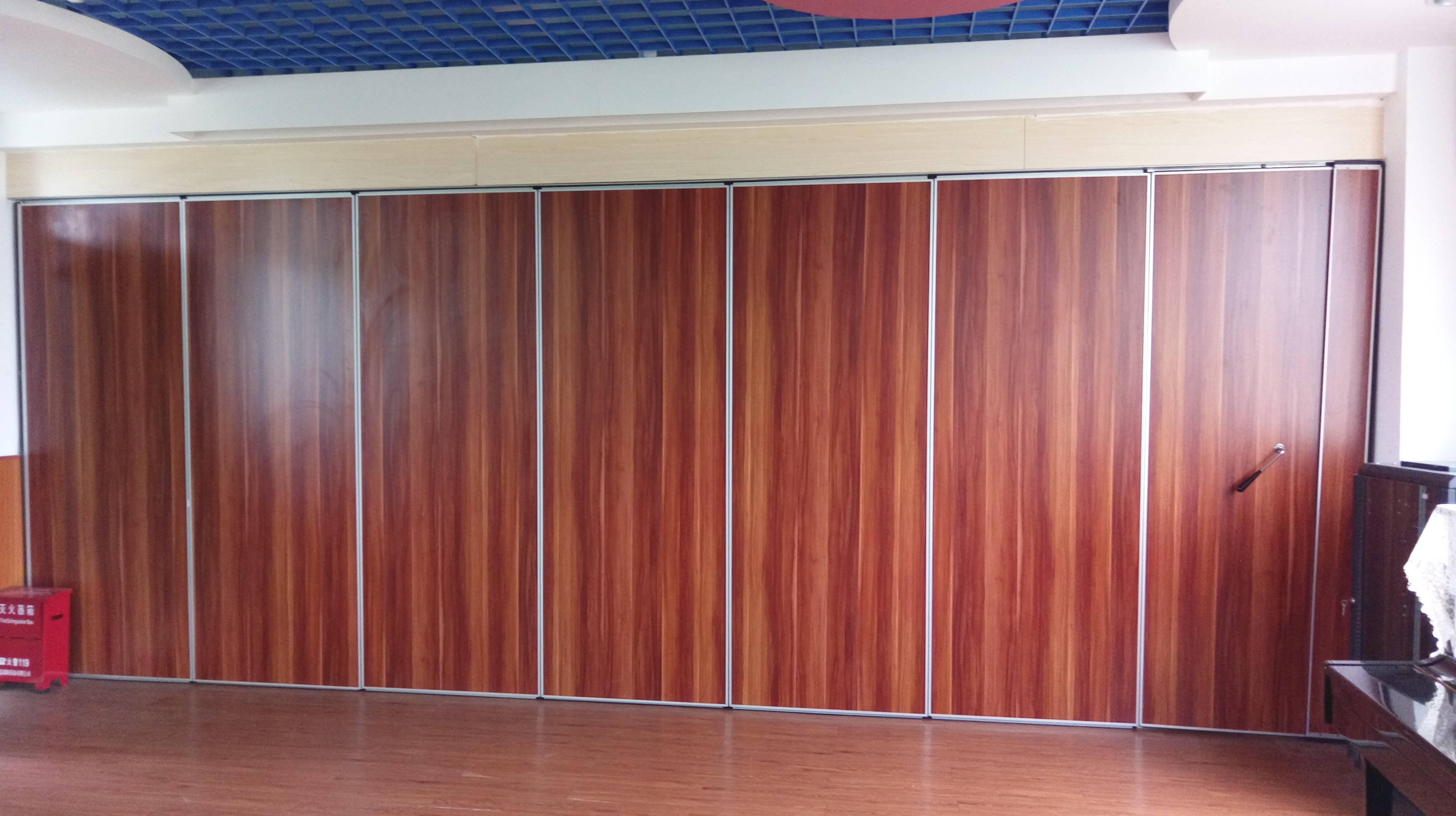 Conference Room Sliding Foldable Partitions Modern Movable Sound Proof Partition Wall