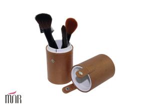 Wholesale Kinds Of Nylon Hair Falt Brush Makeup Brush Cylinder With Yellow The Straight Cup Package from china suppliers