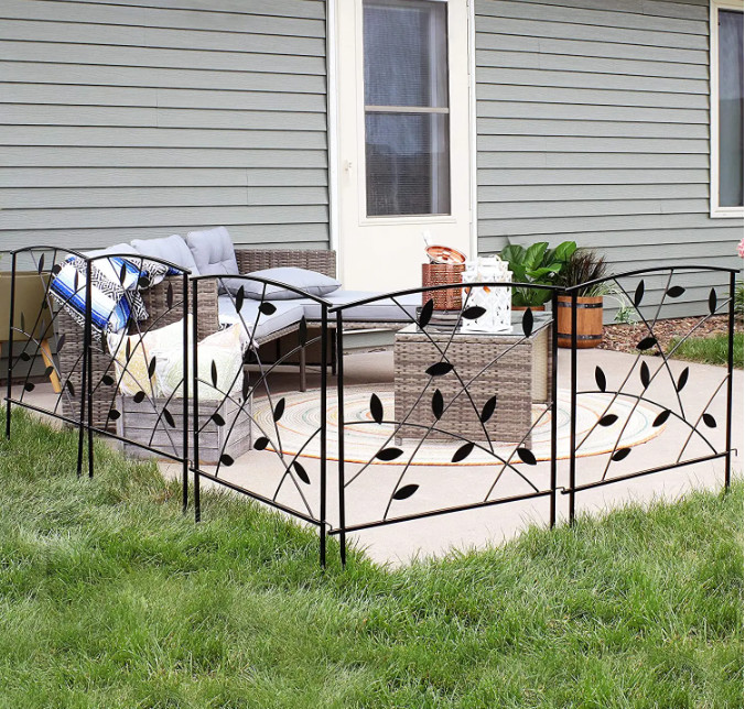 Waterproof Black Decorative Metal Garden Fence Panels Set For Flower Bed 32 Inch