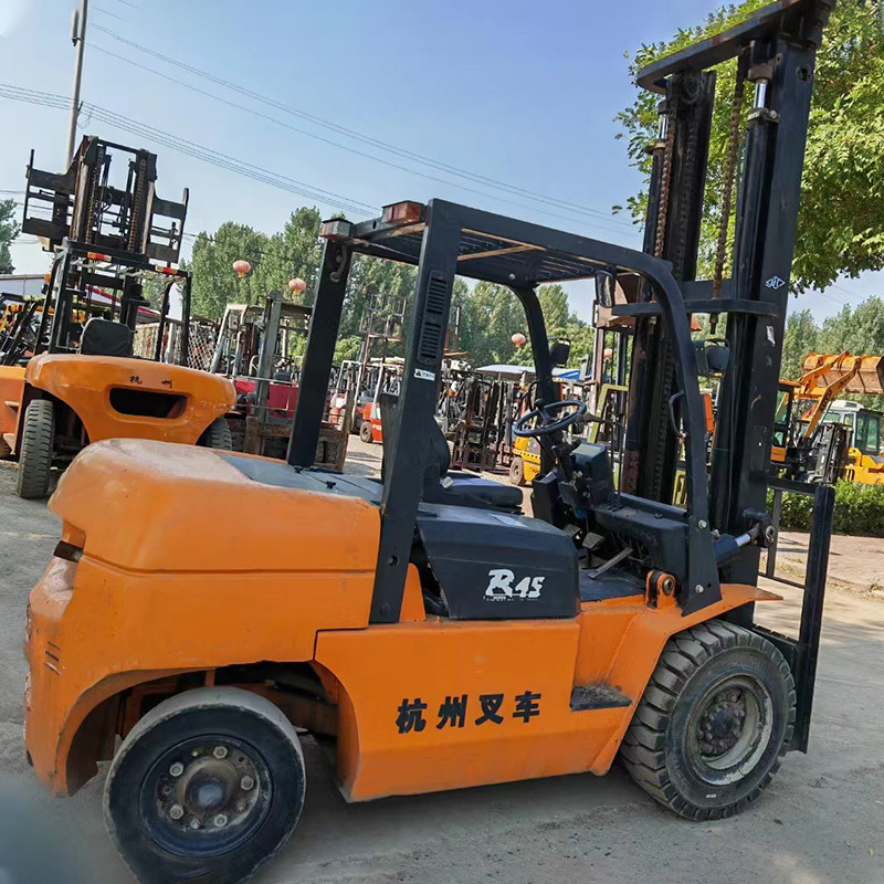 4.5ton Second Hand Used Forklift with Original Color and 1355mm Width