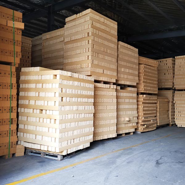 Moulded European Wood Shavings Pallet Block Making Machine