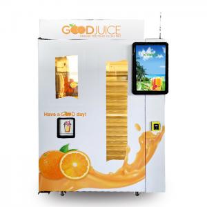 China LED Display Screen Mobile Phone Charging Juice Vending Machine With Automatic Cup Lid on sale