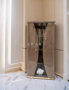 Wholesale Modern Luxury Design High Gloss 2 Door Cupboard Cabinet from china suppliers