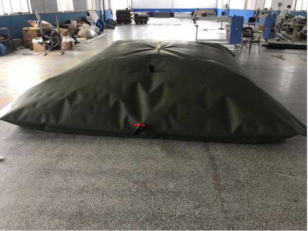 TPU Polyether Tarpaulin Water Bladder 4000L Food Grade Light Weight For Desert