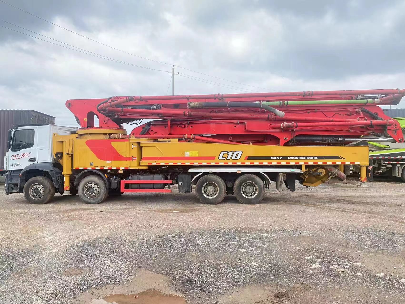 2021 Sany 62 Meter Mercedes Chassis Yellow And White Good Condition Second Hand Concrete Pump Truck