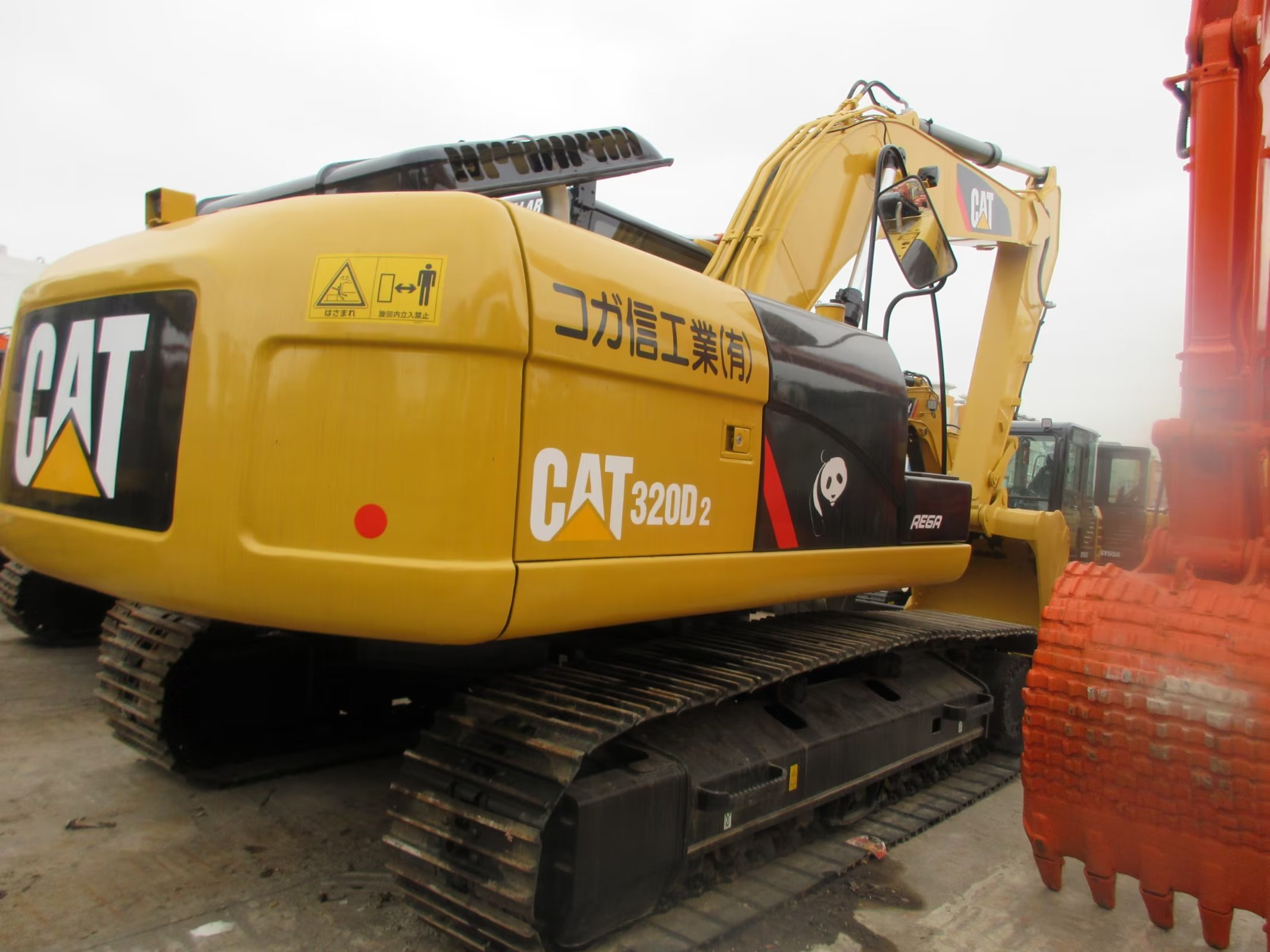 320D2 Caterpillar Excavator Used Machine Cat 320d 320c 326c 329d for Heavy Duty Work
