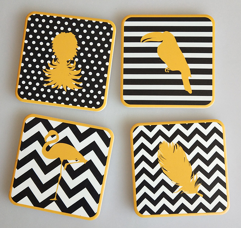 Top Rated 4'' Shiny Square Ceramic Cork Coaster for Gift Use in White Color