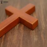 Holding Hand Olive Pine Wood Solid Unfinished Wooden Crosses , Wooden Pocket