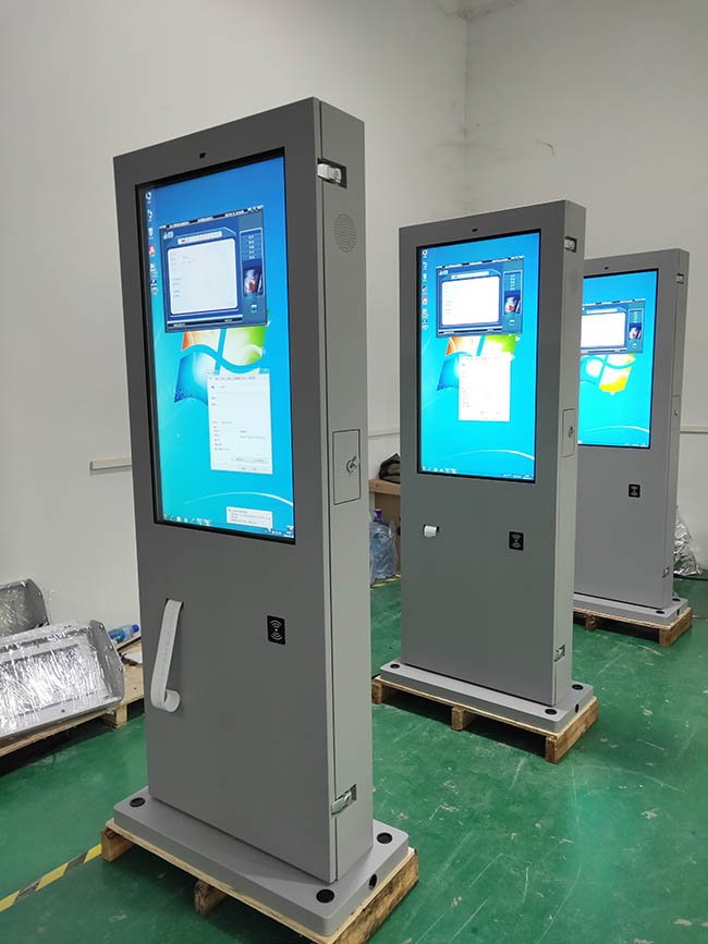 Floor Stand High Brightness Outdoor Lcd Advertising Display 43 Inch Android / Windows Outdoor Scrolling LCD Sign