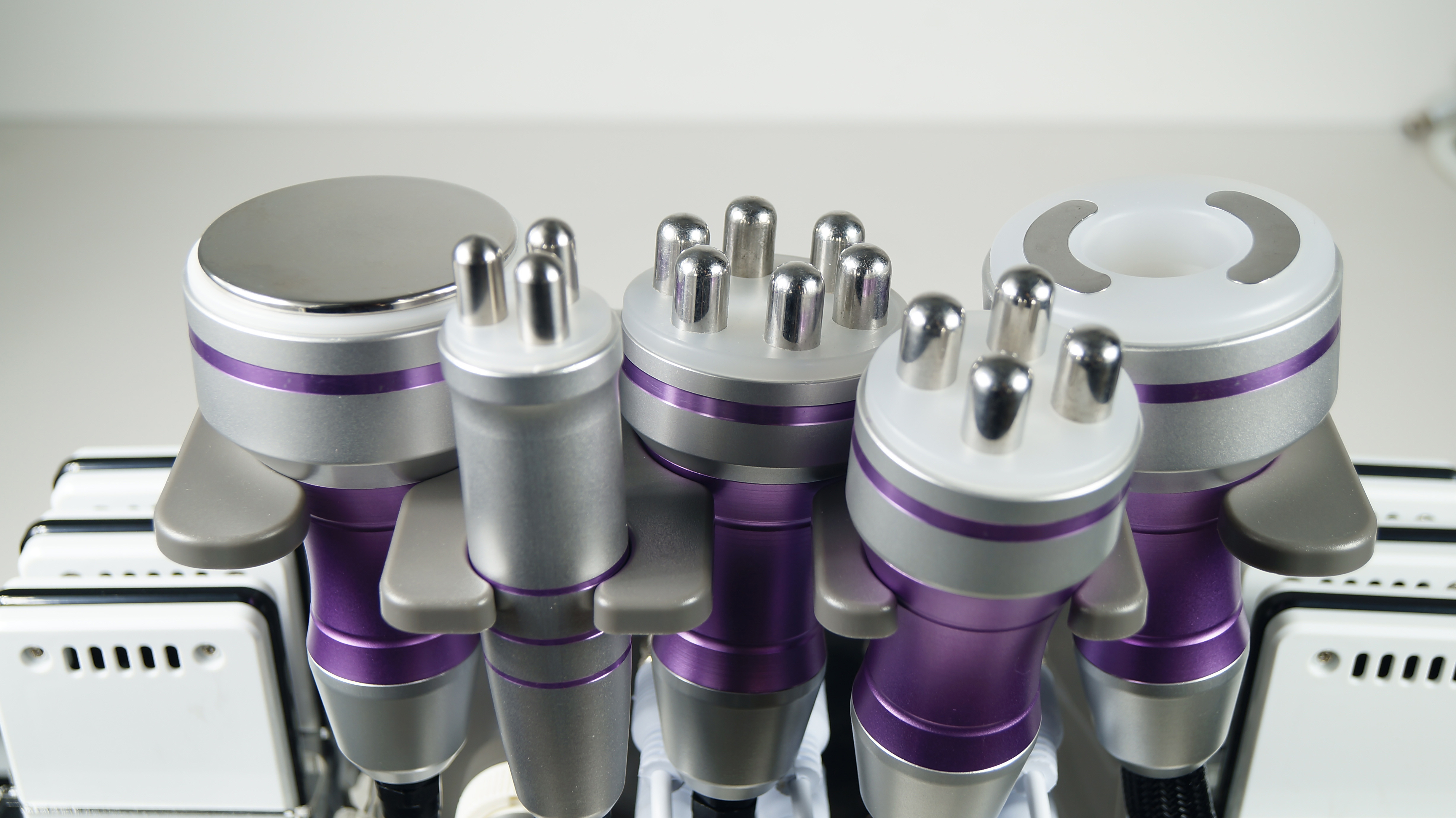 Vacuum 6 In 1 Body Lipolaser Slimming Machine 40KHz Purple For Weight Loss
