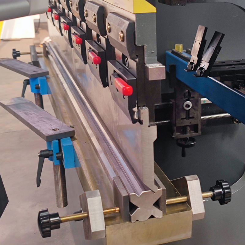 High Accuracy 63T Hydraulic Press Brake CNC Bending With TP10S